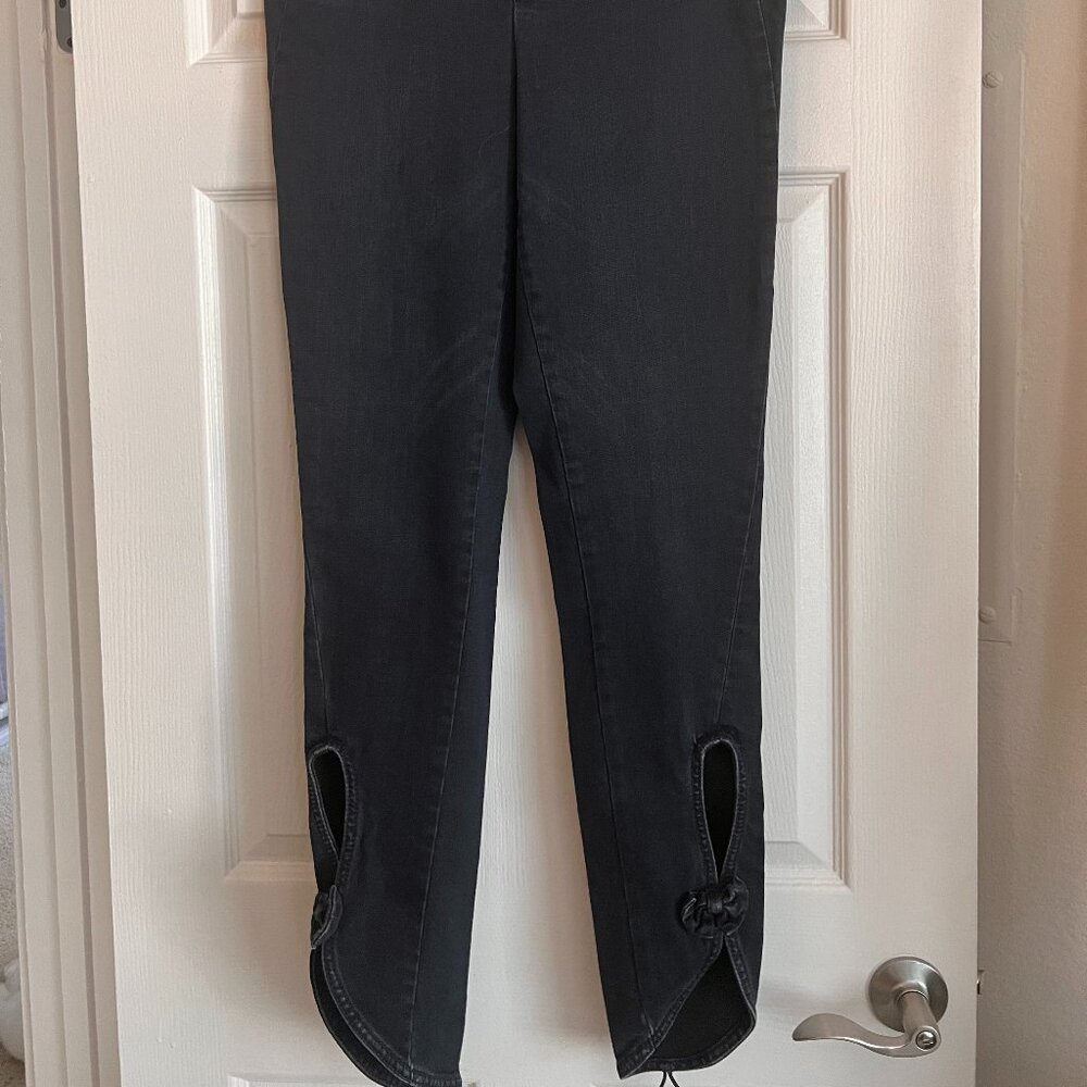 BCBG Brand Women's Jeans - Size 30 - Denim